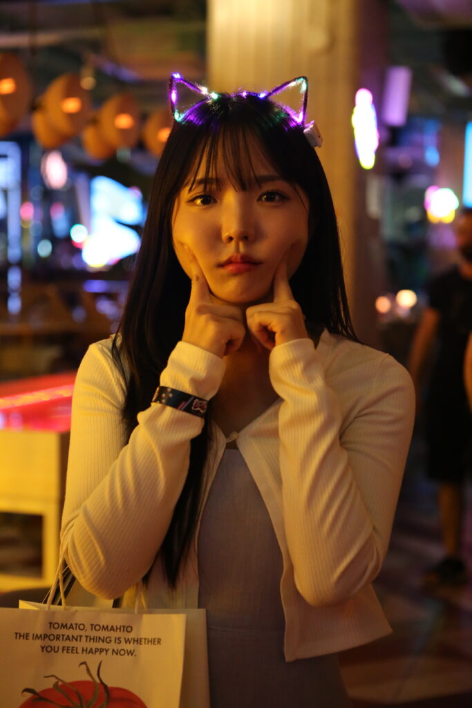 Guest enjoying a hosted night at a Seoul nightclub